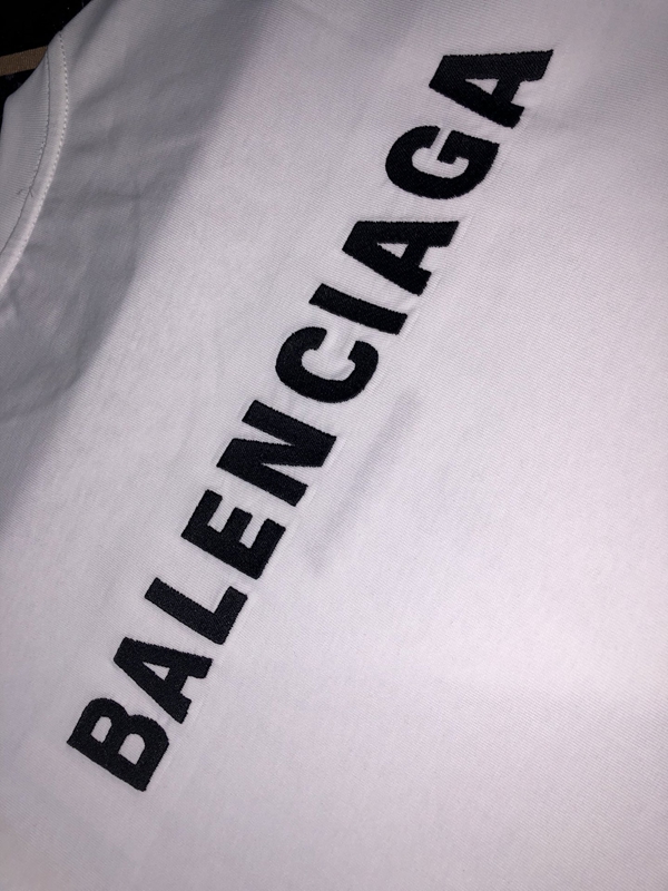 ブランドTシャツ素材ディテール